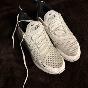 Nike Air 270 White/Black Sneakers
